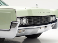 The Classic Motor Company - 1967 Lincoln Continental 7Y86G806920 - Cameo Green - Studio
